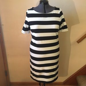 Black and white knit dress